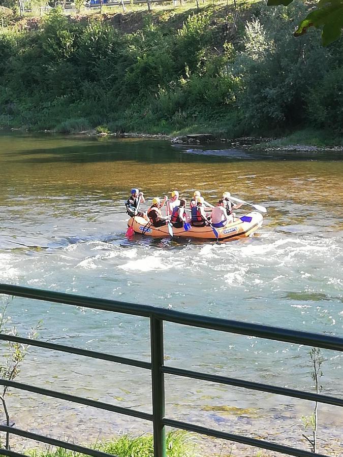 Holiday Homer Kuca Na Obali Vrbasa Banja Luka Kültér fotó