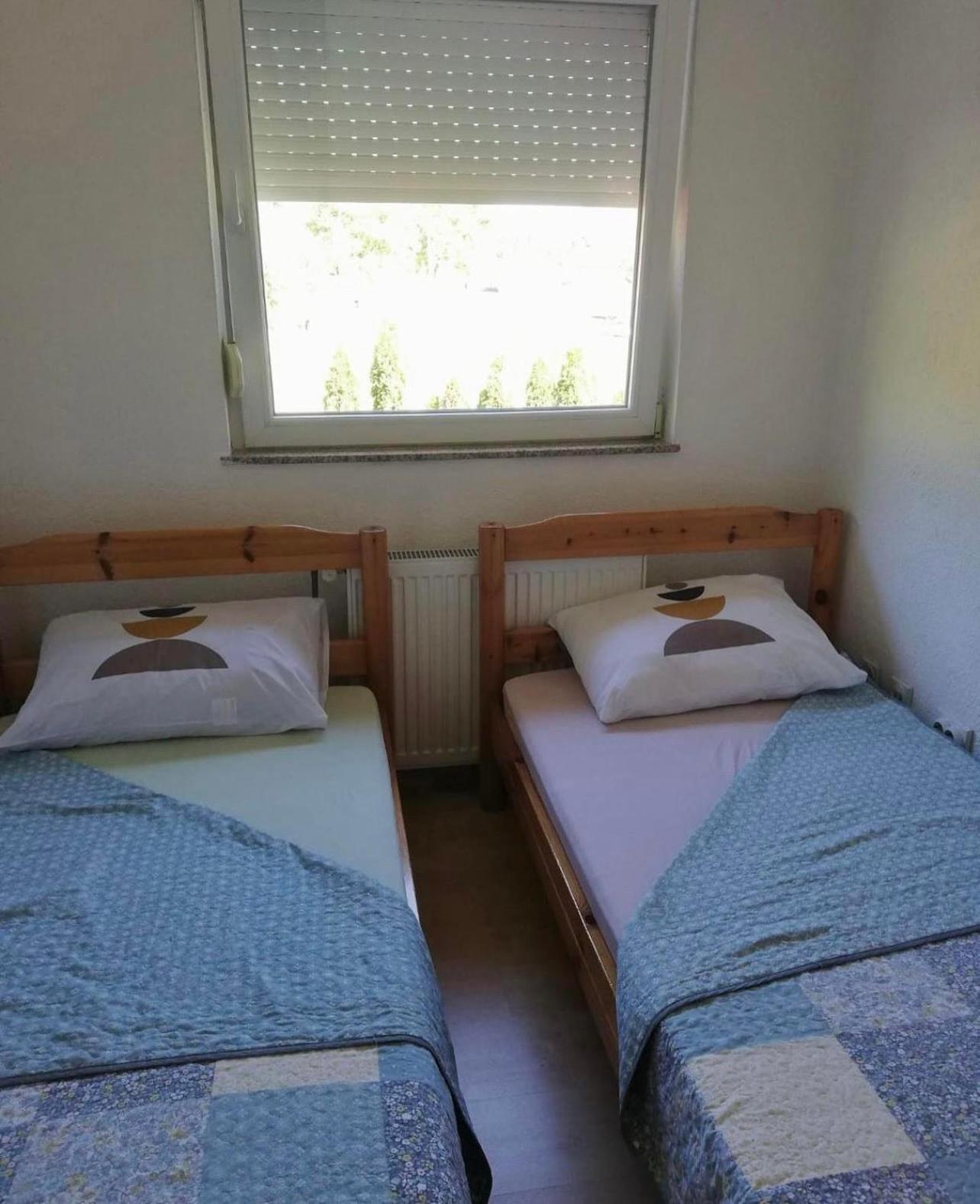 Holiday Homer Kuca Na Obali Vrbasa Banja Luka Kültér fotó